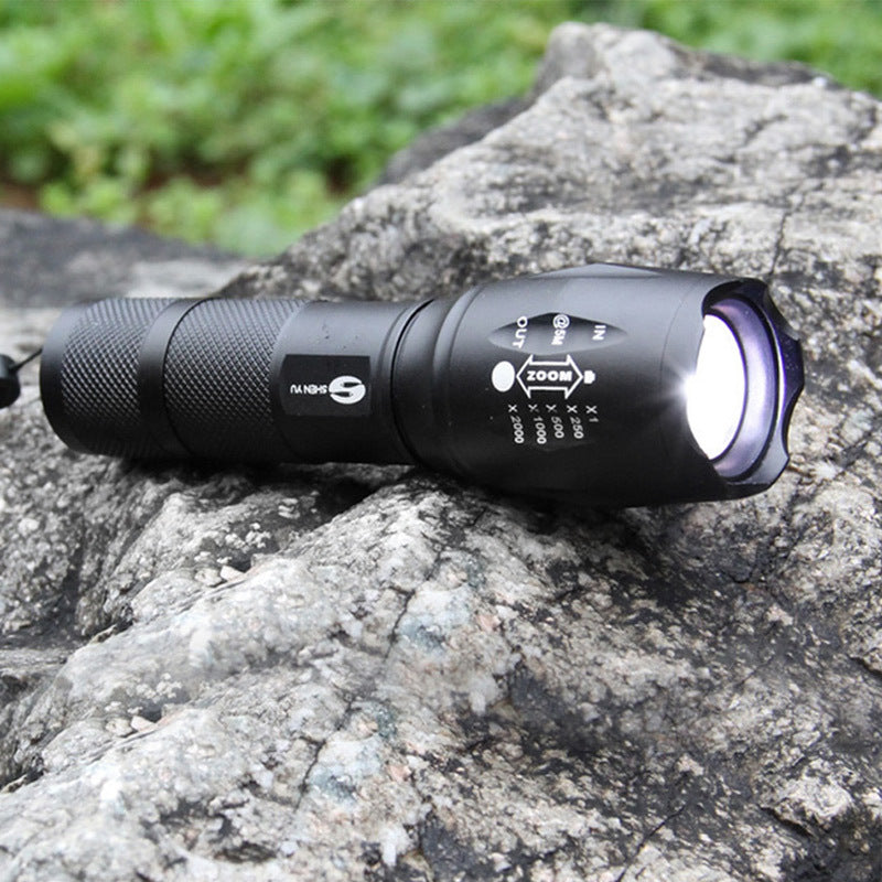 Aluminum Alloy Strong Light Flashlight 18650 Super Bright Outdoor Lighting T6 Flashlight